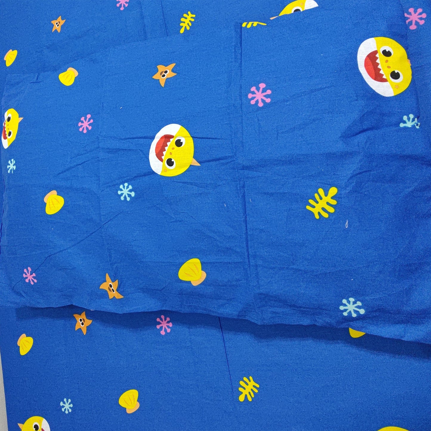 BABY SHARKS BEDSHEET 0A07