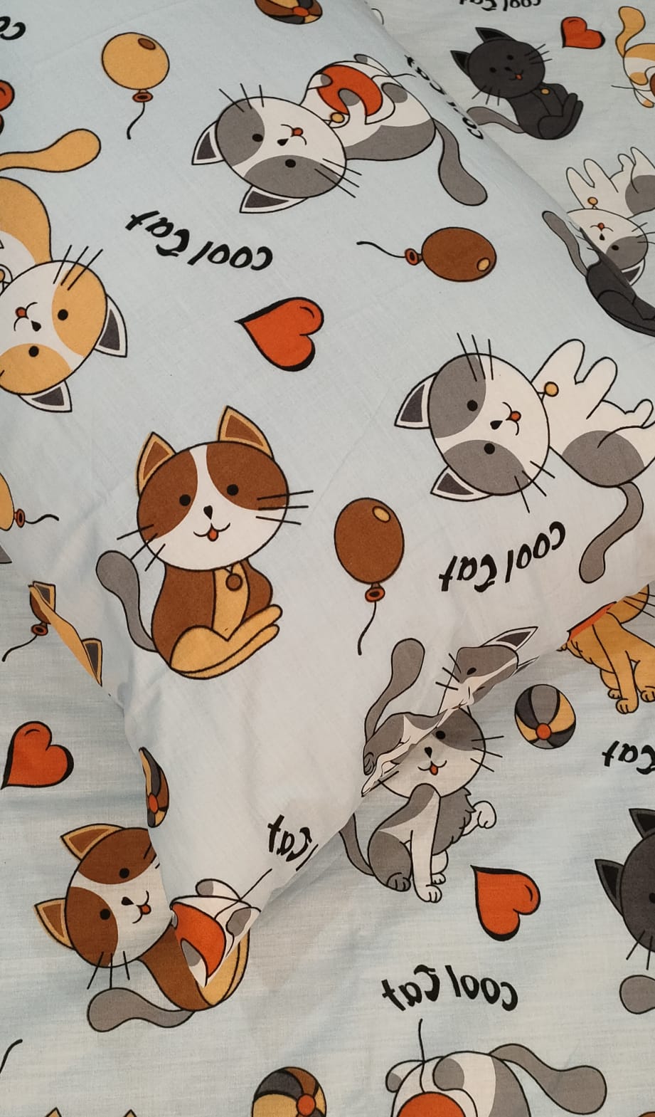 Kids Cool Cat Character Comforter Set