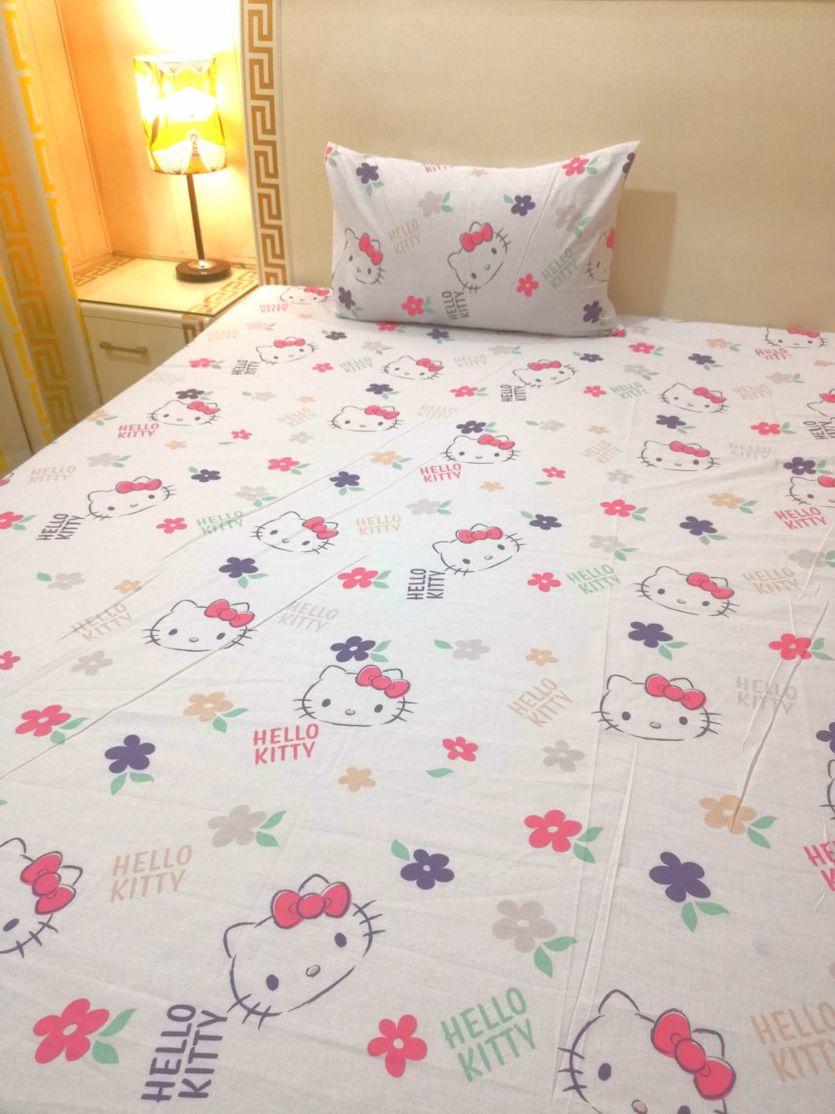 HELLO KITTY BEDSHEET 5235