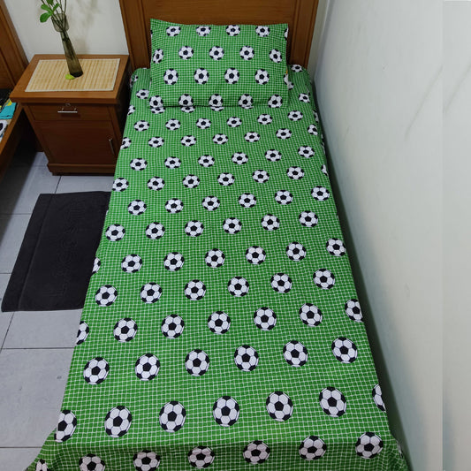 FOOTBALLS GREEN KID BEDSHEET